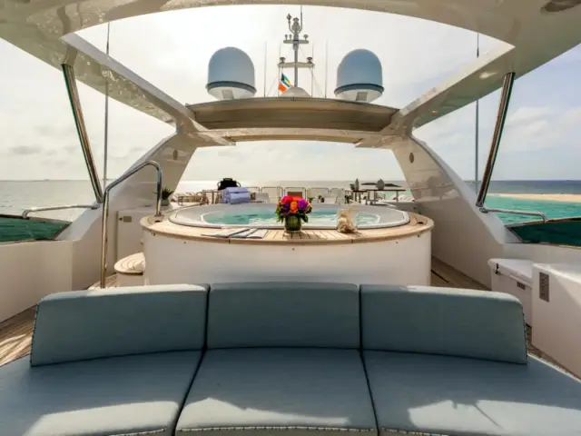NAMASTE | Benetti 121 — 11 / 57