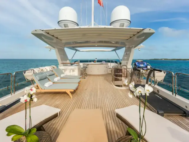 NAMASTE | Benetti 121 — 9 / 57