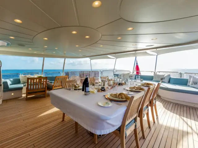 NAMASTE | Benetti 121 — 27 / 57
