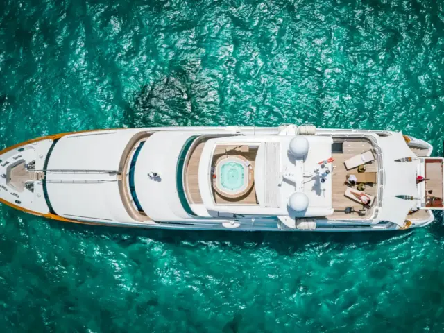 NAMASTE | Benetti 121 — 19 / 57