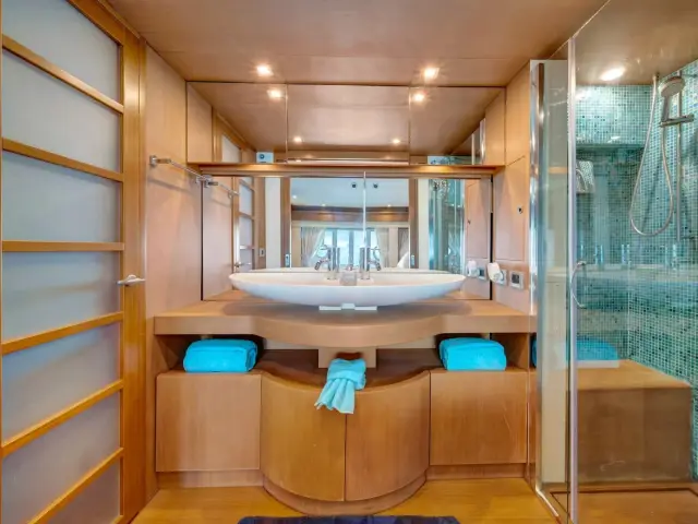 DESTINY | Ferretti 780 Fly — 20 / 38