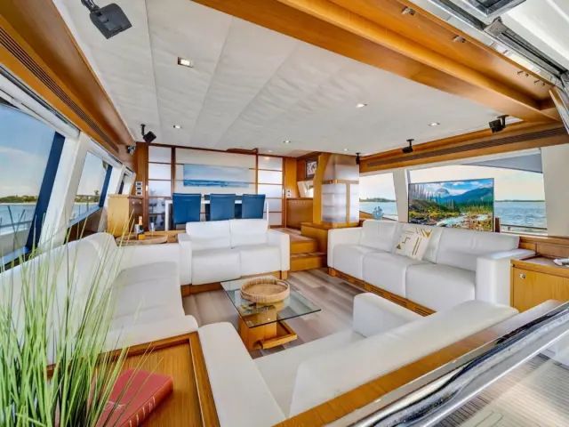 DESTINY | Ferretti 780 Fly — 32 / 38