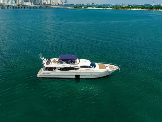 DESTINY | Ferretti 780 Fly — 3 / 38