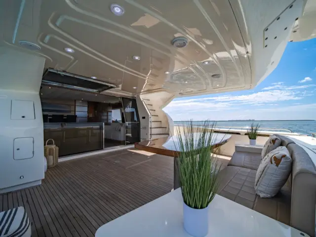 DESTINY | Ferretti 780 Fly — 19 / 38