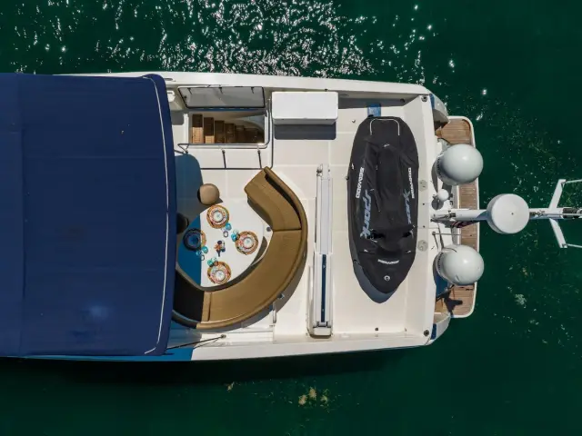 DESTINY | Ferretti 780 Fly — 9 / 38