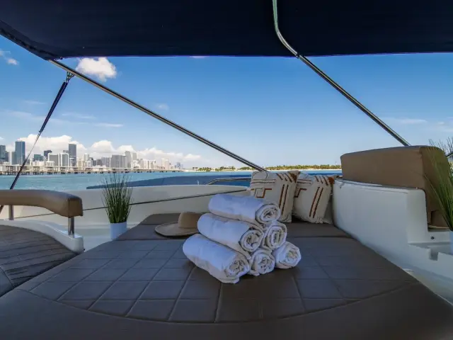 DESTINY | Ferretti 780 Fly — 34 / 38