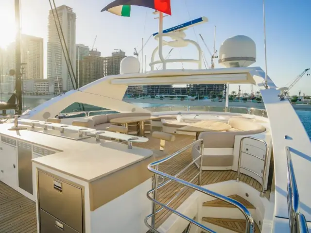 LUCIEN | Sunseeker 131 — 3 / 19