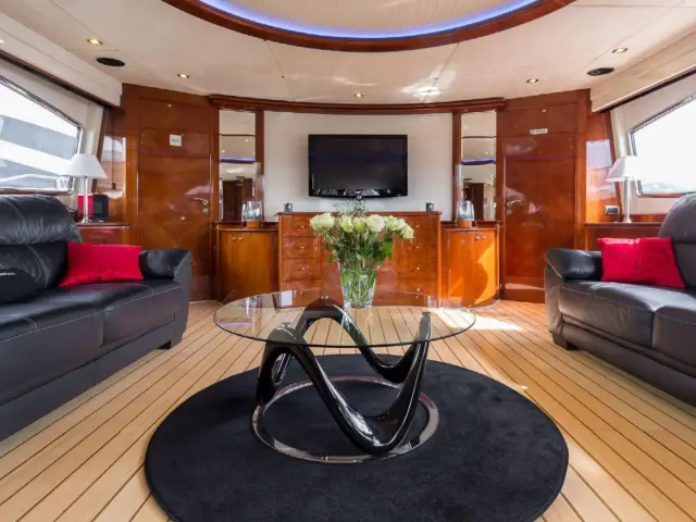 ACCAMA DELTA | Azimut 100 Jumbo — 19 / 24