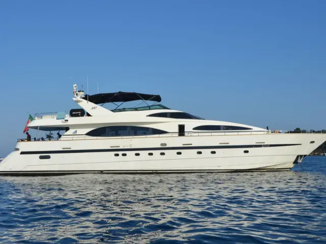 ACCAMA DELTA | Azimut 100 Jumbo — 6 / 24