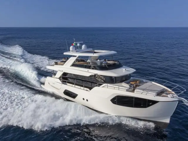 ABSOLUTE | Absolute Navetta 68  — 1 / 27