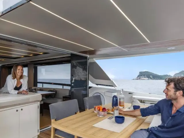 ABSOLUTE | Absolute Navetta 68  — 17 / 27