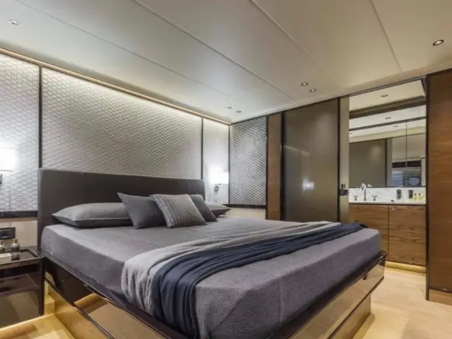 ABSOLUTE | Absolute Navetta 68  — 25 / 27