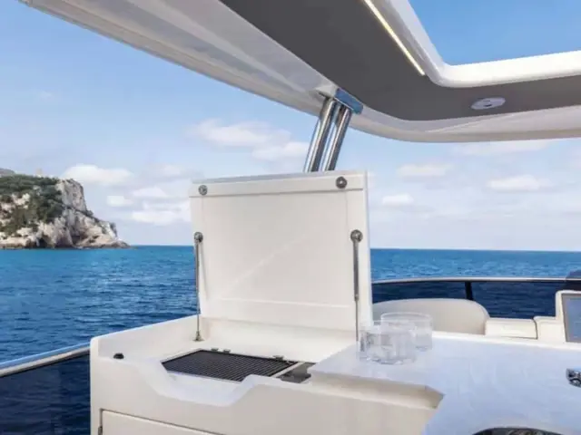 ABSOLUTE | Absolute Navetta 68  — 14 / 27