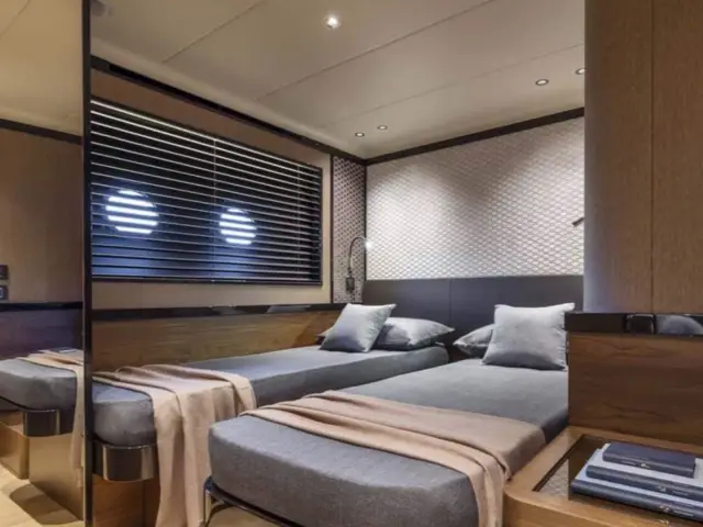 ABSOLUTE | Absolute Navetta 68  — 26 / 27