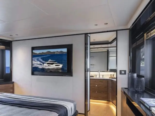 ABSOLUTE | Absolute Navetta 68  — 23 / 27
