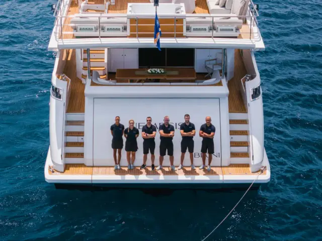 NEMESIS | Azimut 32 Metri — 74 / 101