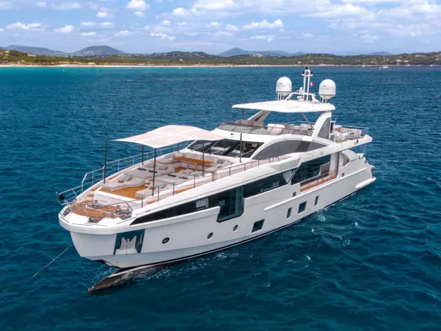 NEMESIS | Azimut 32 Metri — 99 / 101