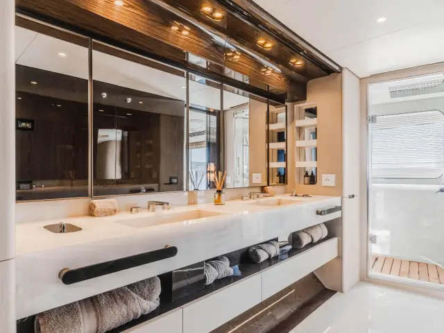 NEMESIS | Azimut 32 Metri — 19 / 101