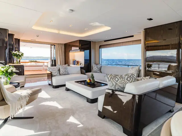 NEMESIS | Azimut 32 Metri — 16 / 101