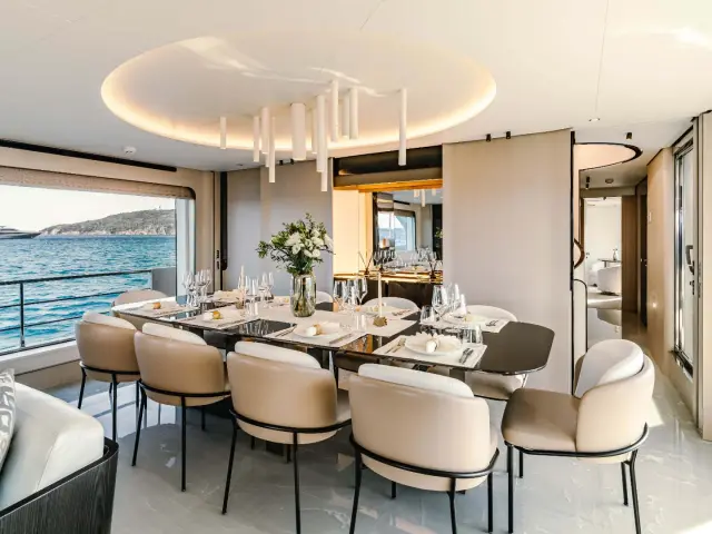 NEMESIS | Azimut 32 Metri — 54 / 101