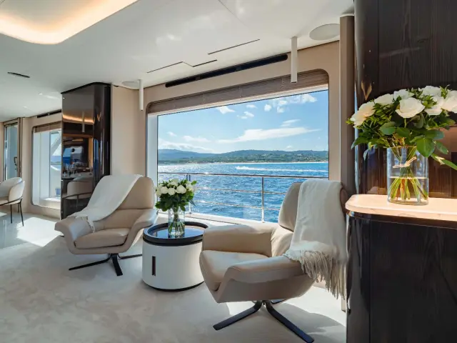 NEMESIS | Azimut 32 Metri — 58 / 101
