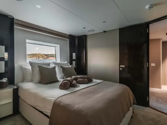 NEMESIS | Azimut 32 Metri — 62 / 101