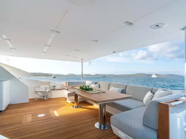 NEMESIS | Azimut 32 Metri — 35 / 101