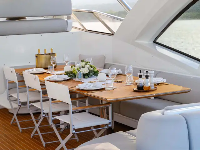 NEMESIS | Azimut 32 Metri — 23 / 101
