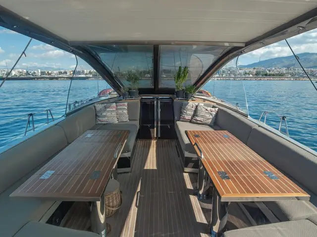 GIGRECA | Admiral 85 — 13 / 27