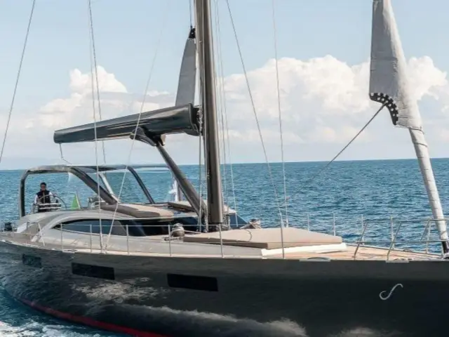 GIGRECA | Admiral 85 — 7 / 27