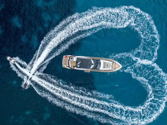 BLUE INFINITY ONE | Sunseeker 95  — 20 / 75