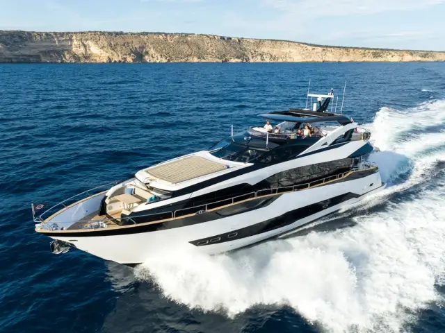 HIGH ENERGY | Sunseeker 95  — 3 / 77