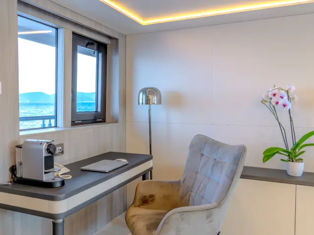 FREEDOM | Radez 48M — 52 / 67