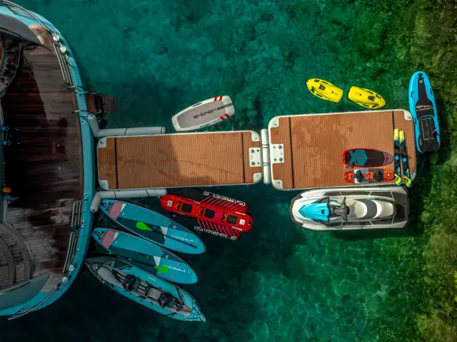 FREEDOM | Radez 48M — 21 / 67