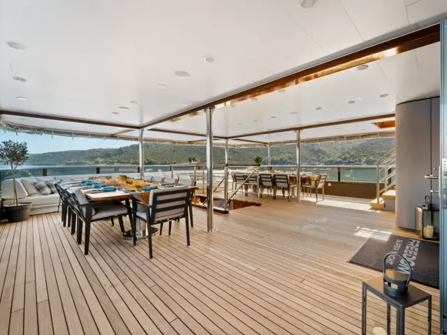 FREEDOM | Radez 48M — 31 / 67