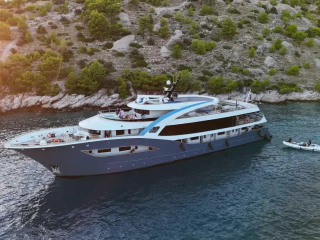 BELLA | Custom 47M — 8 / 59