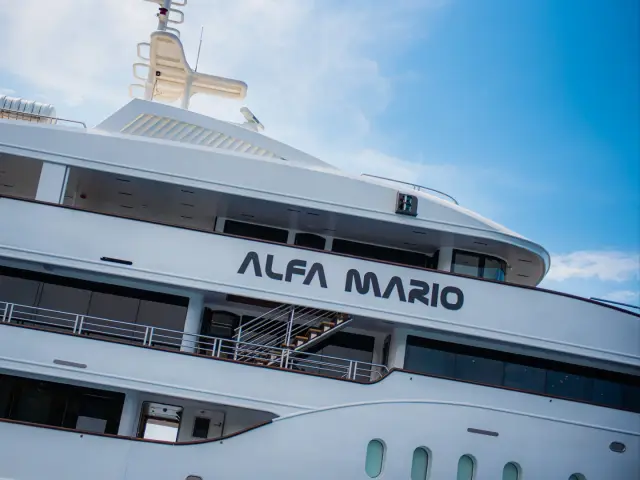 ALFA MARIO | Custom 52M — 10 / 65