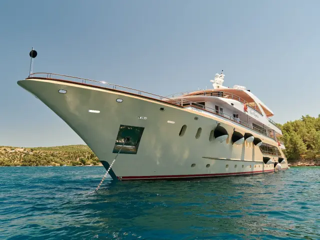 QUEEN ELEGANZA | Custom 49M — 34 / 64