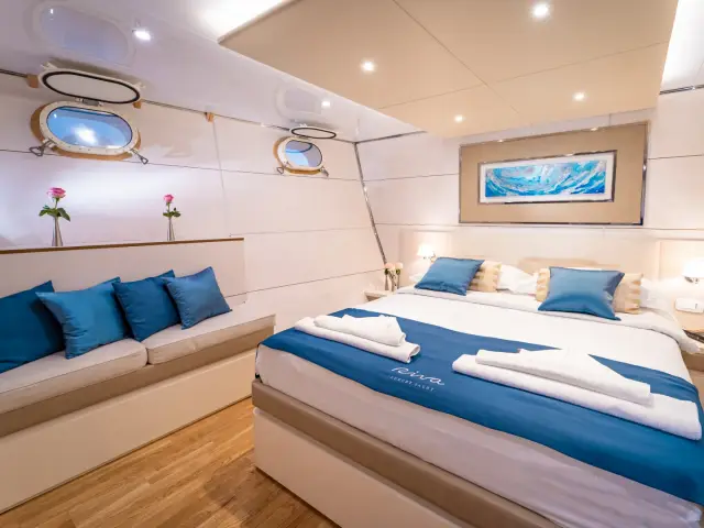 RIVA | Custom 48M — 43 / 52