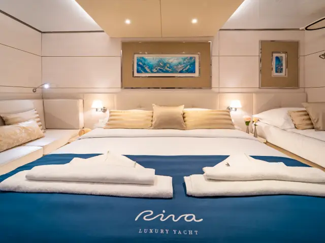 RIVA | Custom 48M — 46 / 52