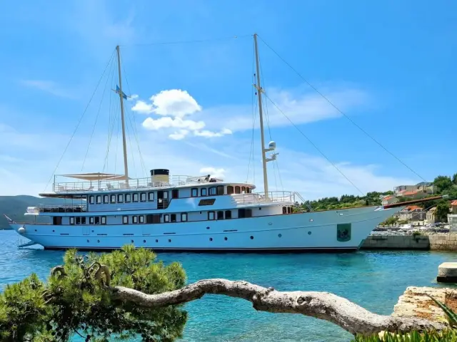 BELLEZZA | Custom 52M — 4 / 30