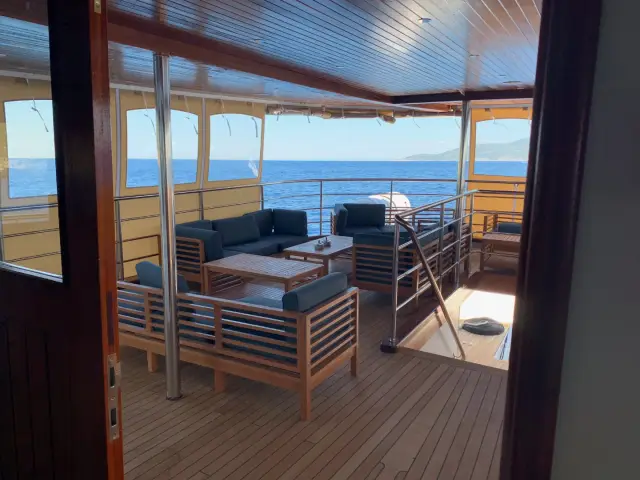 BELLEZZA | Custom 52M — 17 / 30