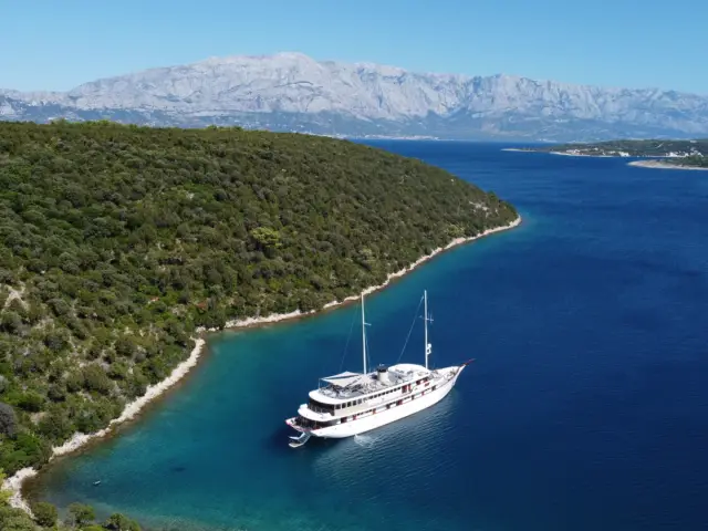 BELLEZZA | Custom 52M — 11 / 30