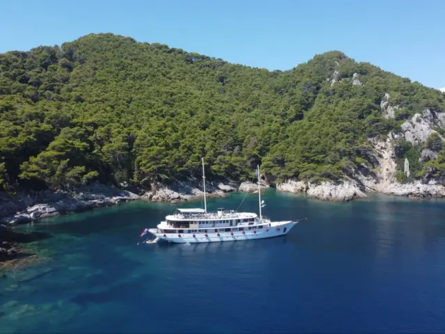 BELLEZZA | Custom 52M — 6 / 30