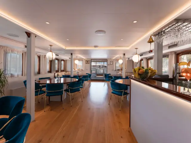 BELLEZZA | Custom 52M — 19 / 30