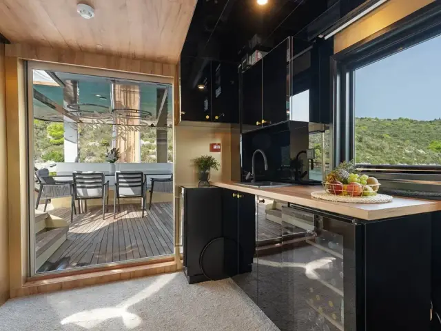 SANTA CLARA | Custom 27M — 24 / 46