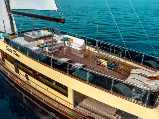 SANTA CLARA | Custom 27M — 12 / 46