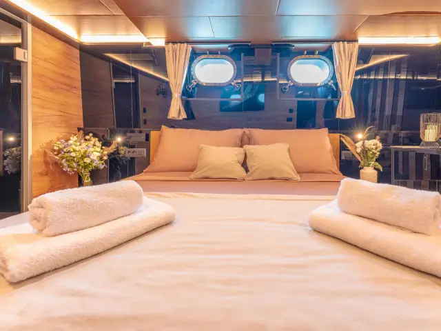 SANTA CLARA | Custom 27M — 34 / 46