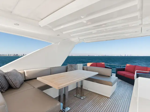 THE GOOD LIFE | Prestige 750 — 9 / 31
