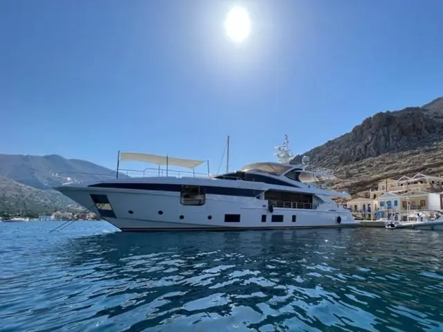 LOVE T | Azimut Grande 35  — 9 / 61